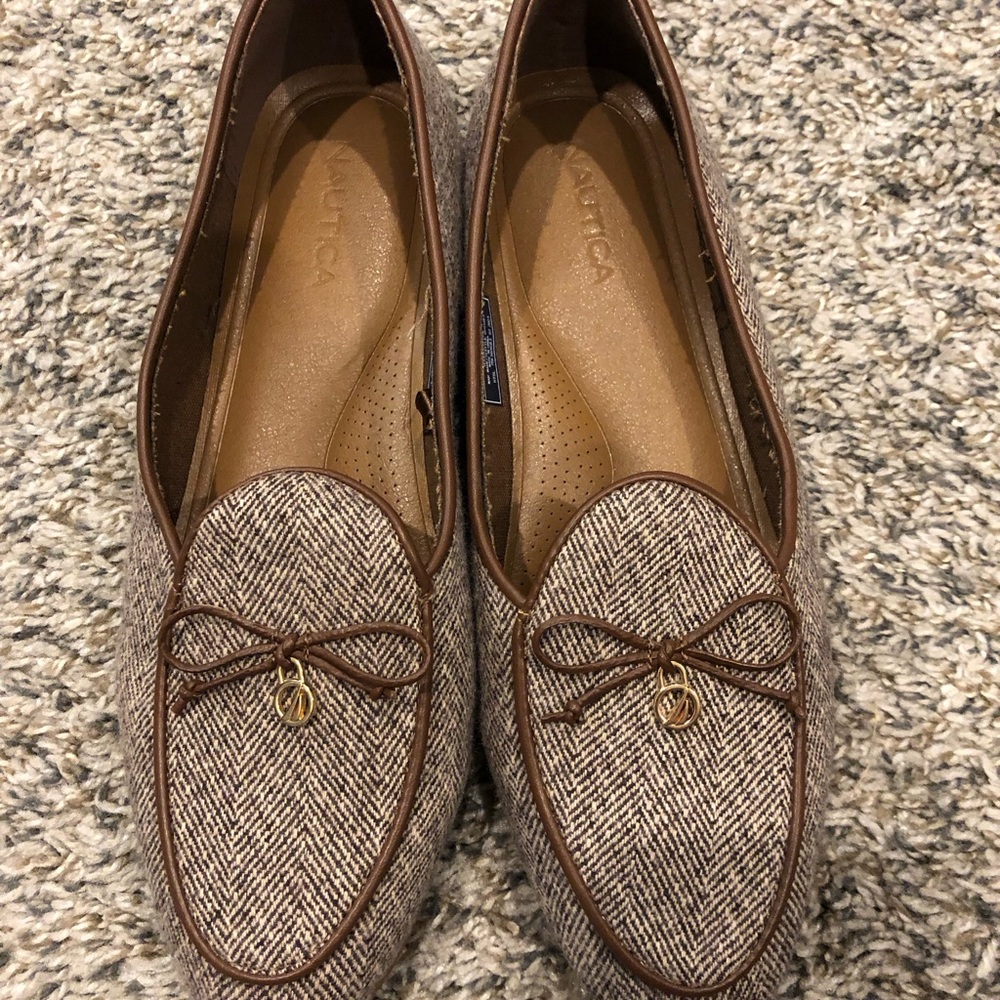 Nautica Brown and Cream Loafers NWOT